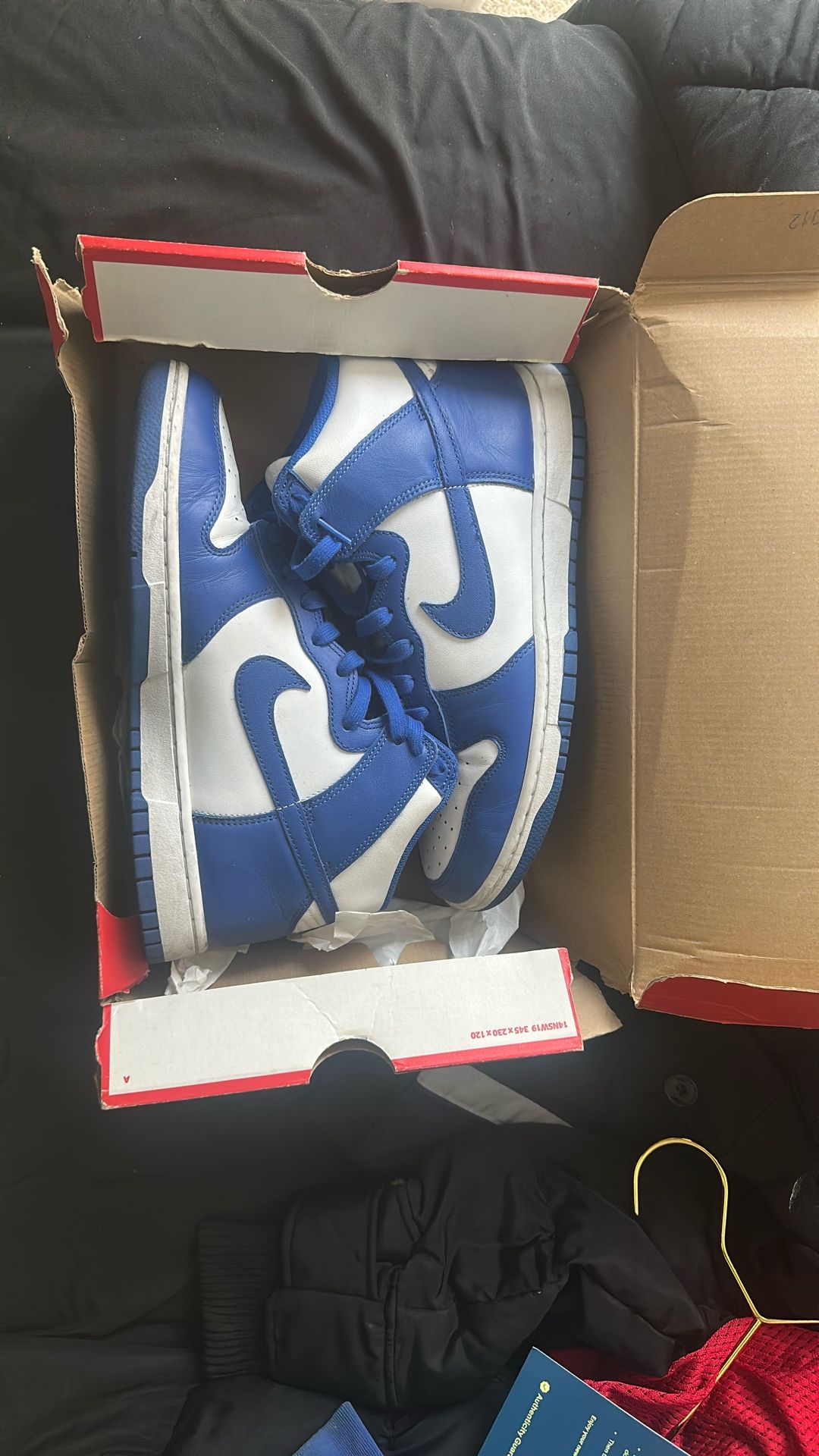 Nike Dunks Must Go !! 