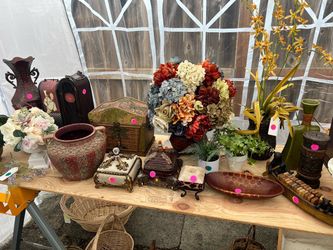 Assorted Home Decor