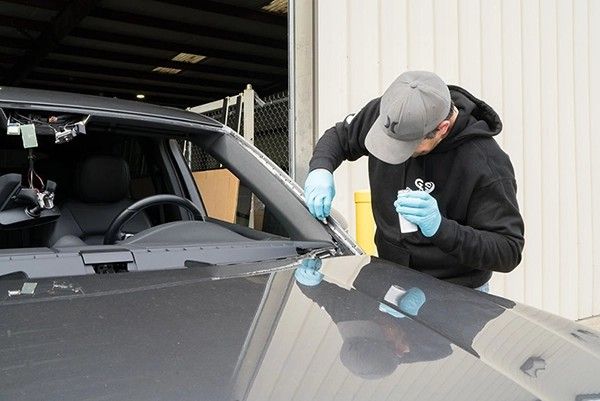 Automotive Glass ..&#&@ Windshield