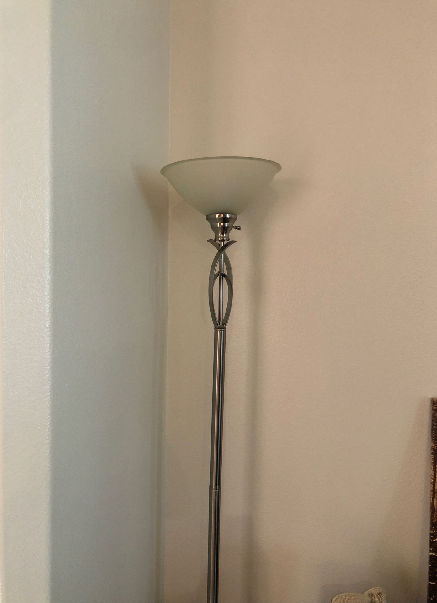 Floor lamp, 70”