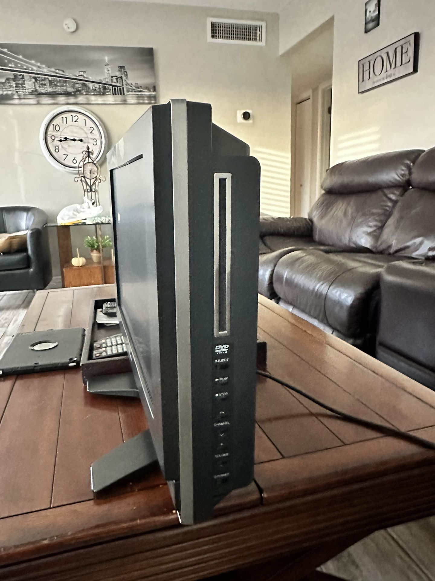 Small Tv Whit Dvd