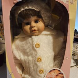 Heritage Mint Sweet and Innocent Collection 20" Cuddle Me Babies 2001 Doll Hand Crafted Outfit  New In Box 