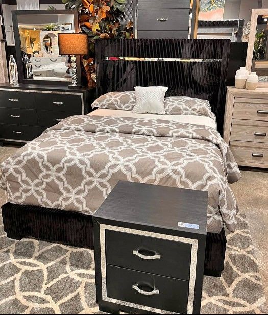 ❤️QUEEN BEDROOM SET 💕