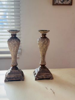 Brown Mango Wood Candle Holder