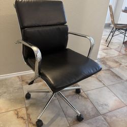 Black Leather Desk Chair 