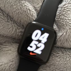Apple Watch Series 6 44MM 