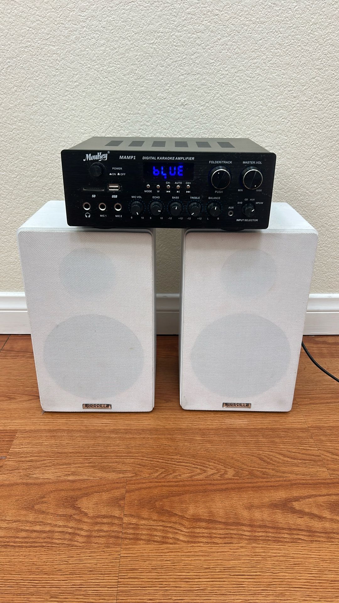 Moukey Digital Amplifier + 2 x Rockville Speakers