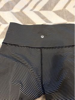 Lululemon size 8