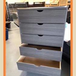 5 drawers dresser / Five drawers dresser / Cajonera / Comoda