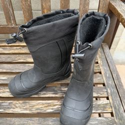 Youth Snow Boots Size 3