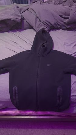 Nike Tech