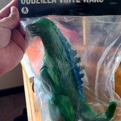 Godzilla J Tail Green Vinyl Wars Medicom 
