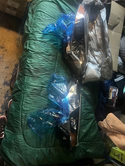 Headlamp Set 2014-16 Toyota Corolla