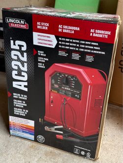 Lincoln Electric AC Stick Welder 240 Volt 225 Amp New In Box
