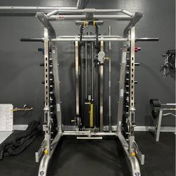 Tough stuff Smith machine with plates