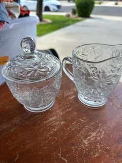 New Vintage Princess House Fantasia 532, Creamer & Cover Sugar in box