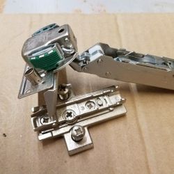 Cabinet Door Hinges and Plates