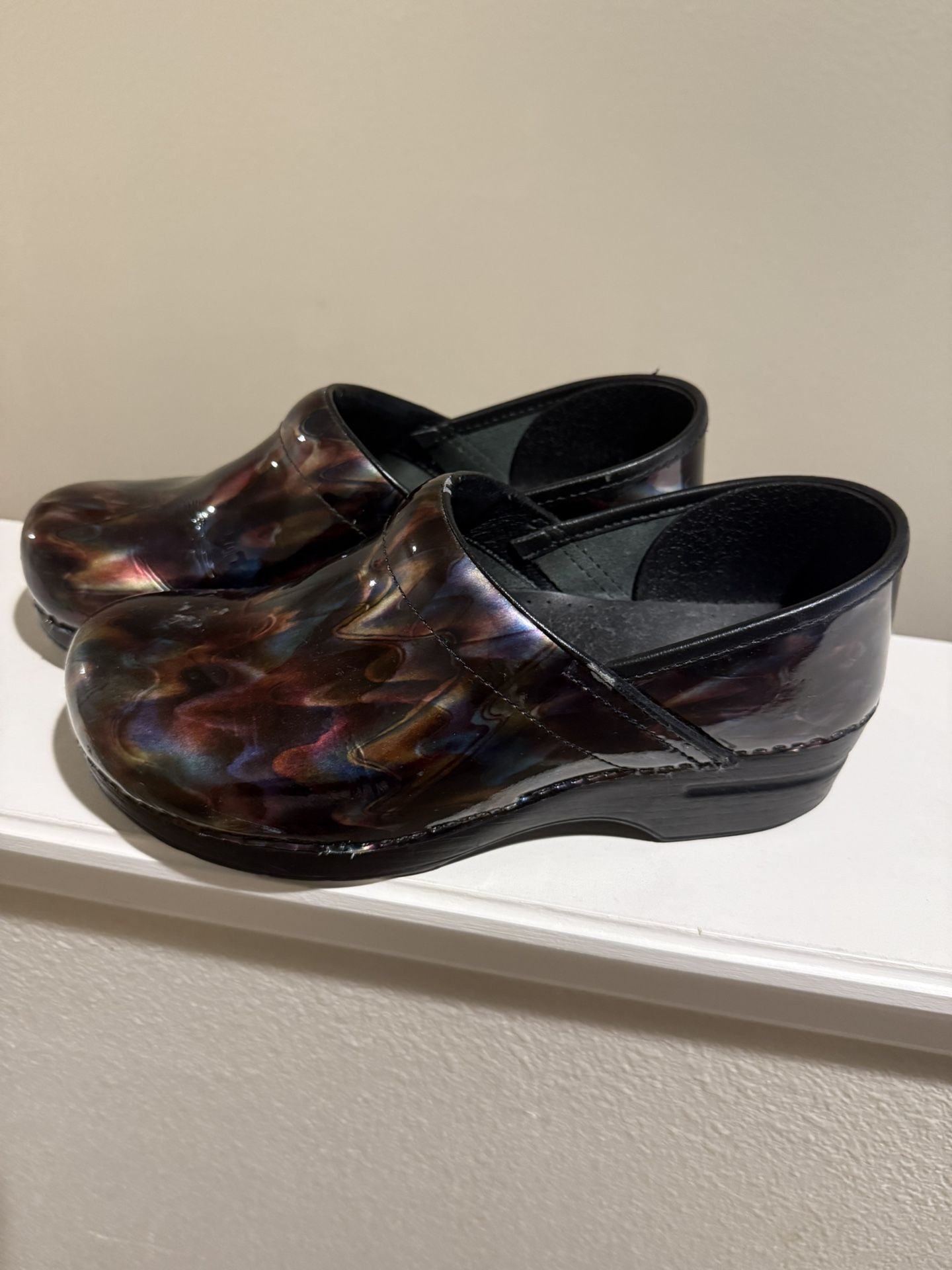 Dansko Nursing Clogs Size 40