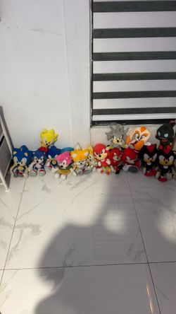 Sonic plushy