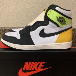 Air Jordan 1 Volt Size 5.5Y 