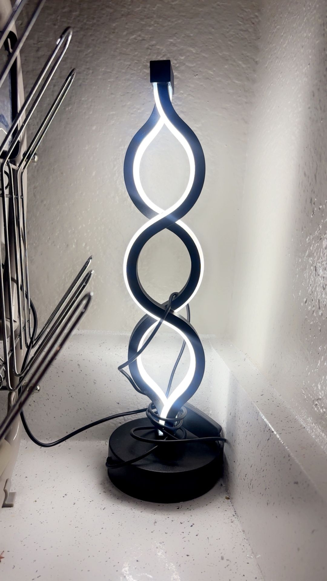 Lamp That Changes Lighting,