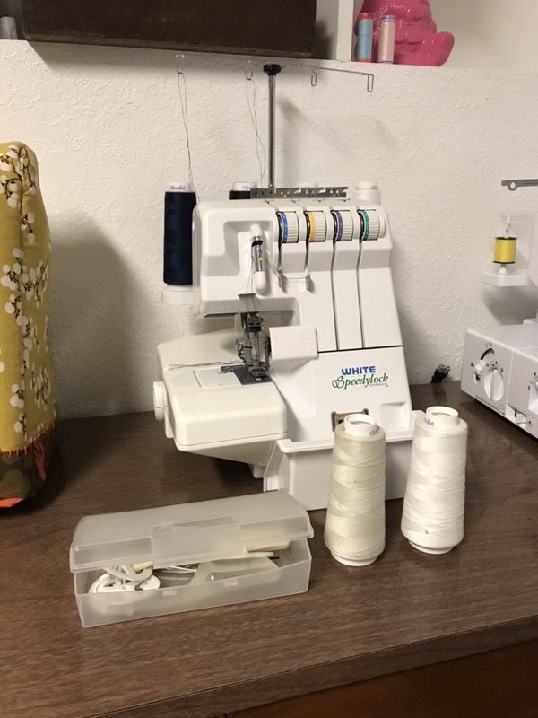 Speedylock Serger Sewing Machine