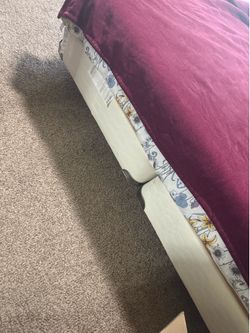 King size bed
