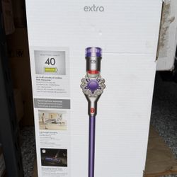Dyson V8 Extra Brand New
