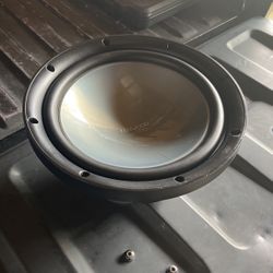 Kenwood subwoofer 12”