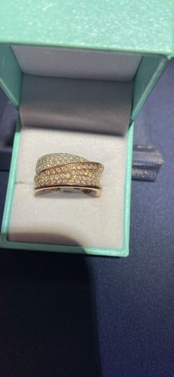 Ladies cluster ring
