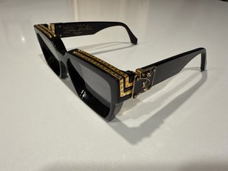 Authentic Louis Vuitton 1.1 Millionaires Sunglasses w/ Box