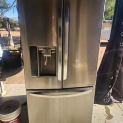 Fridge LG Stainless Steel Refrigerator Water And Ice Dispenser 