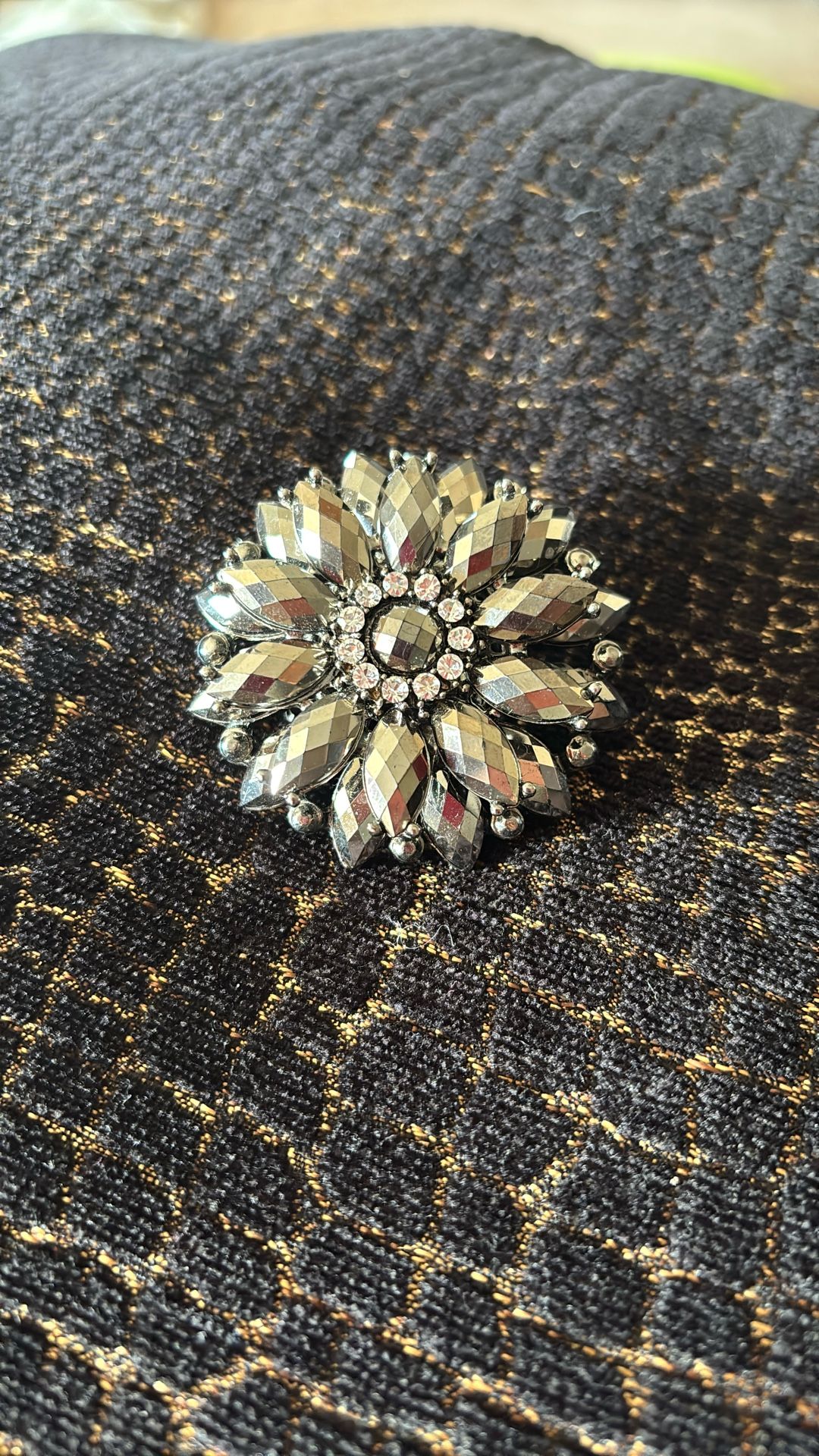 Stretchy Silvery Flower Fake diamond Ring