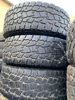 Used tires 35x12.50-17 toyo open country all terrain $360 all 4 tires