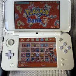 Nintendo 2DS XL - Near Mint - Excellent Condition - Ready To Play