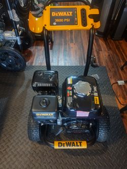 DeWalt 3600 PSI Gas Pressure Washer