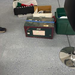 New Fain In The Box Never Been Used Old