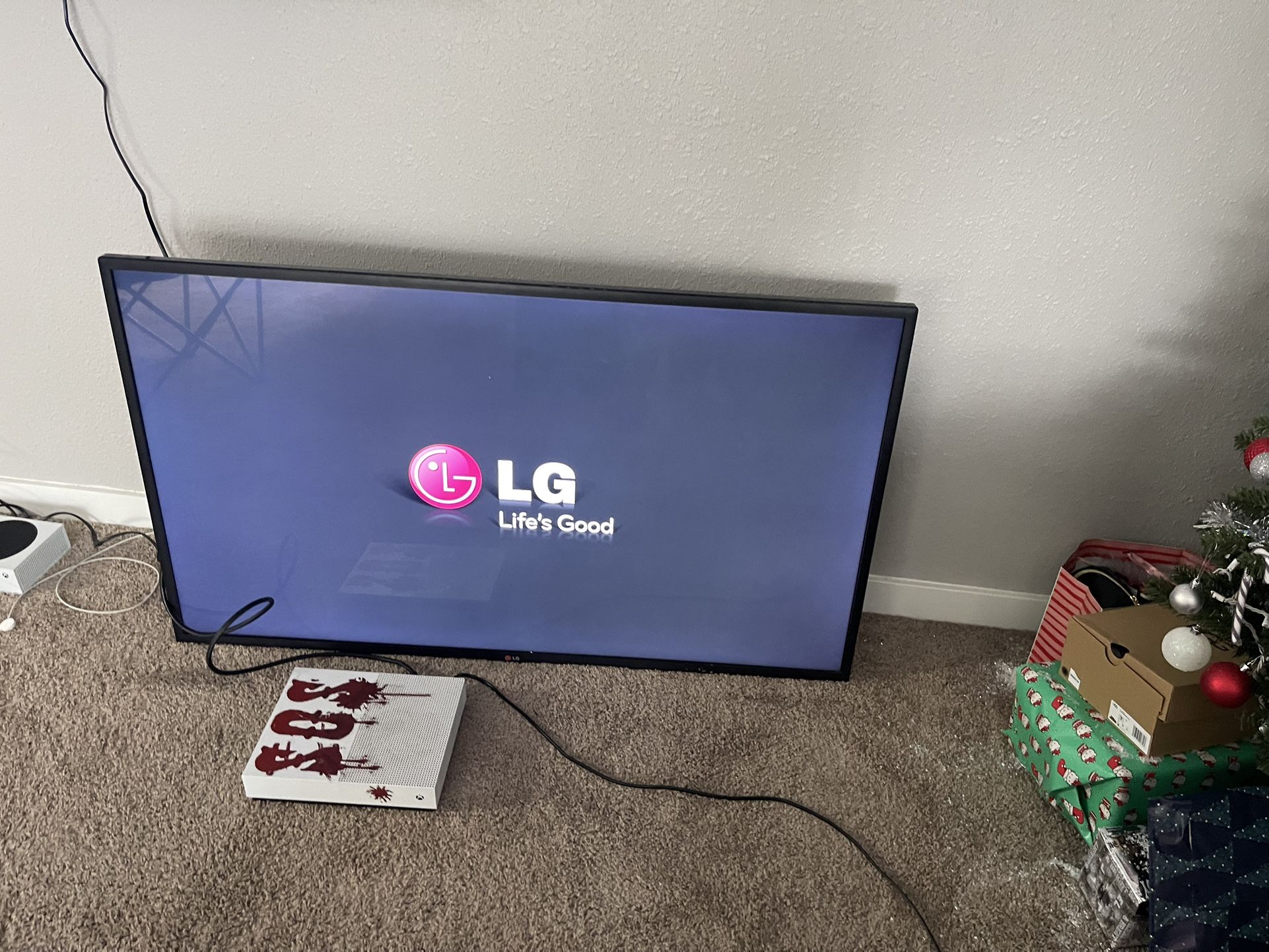 Lg 4k 55inch Tv/ Xbox One S