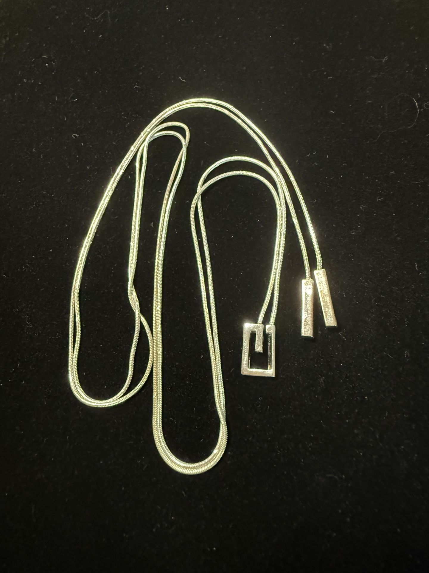 silver stylish necklace 24"
