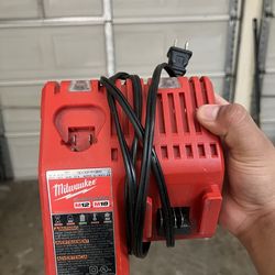 Milwaukee Charger For M12 & M18