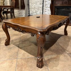 “Complete Living Room Furniture Set – Must Sell Together”