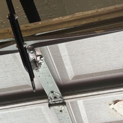 Garage Door 16f Strut Support