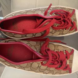 COACH EMPIRE Signature Logo~ Color: Khaki/Red ~ Size: 7 