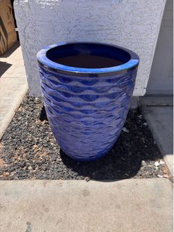 HANDMADE CERAMIC PLANTER