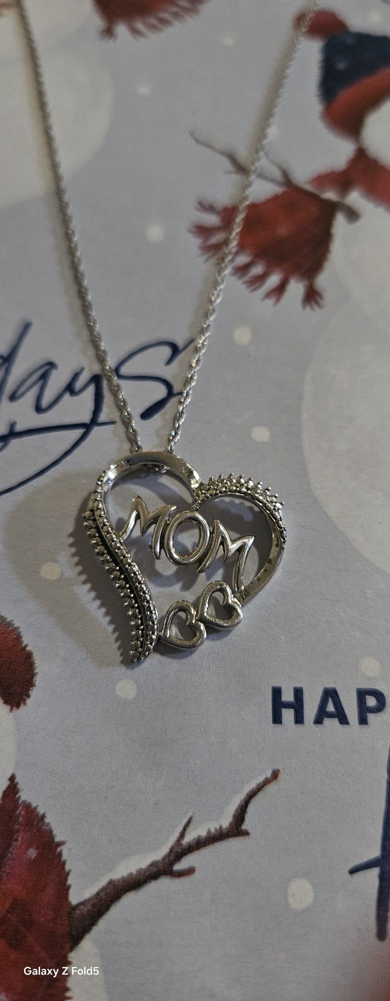 Silver "MOM" Necklace 