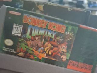 DK COUNTRY. SNES $20