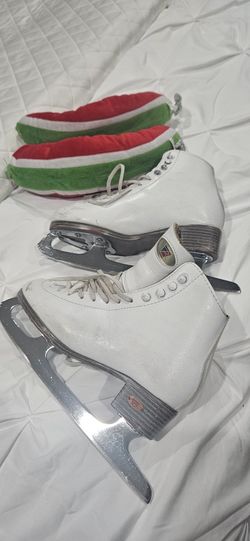 Ridell Ice skating Shoes.  Size, 5 $25.00