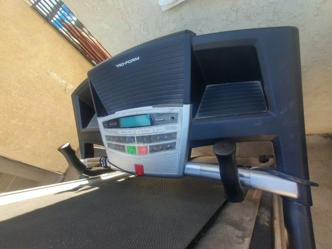 PRO FORM TREADMILL - LIKE NEW