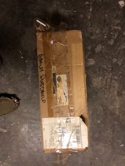 Harley David’s Front Windshield for a V-Rod new in Box