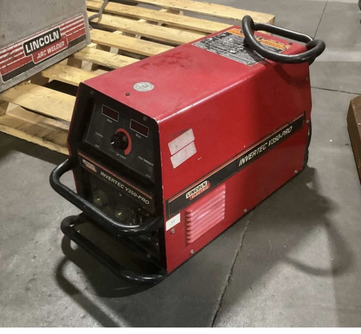 Lincoln Invertec V350-PRO Welder